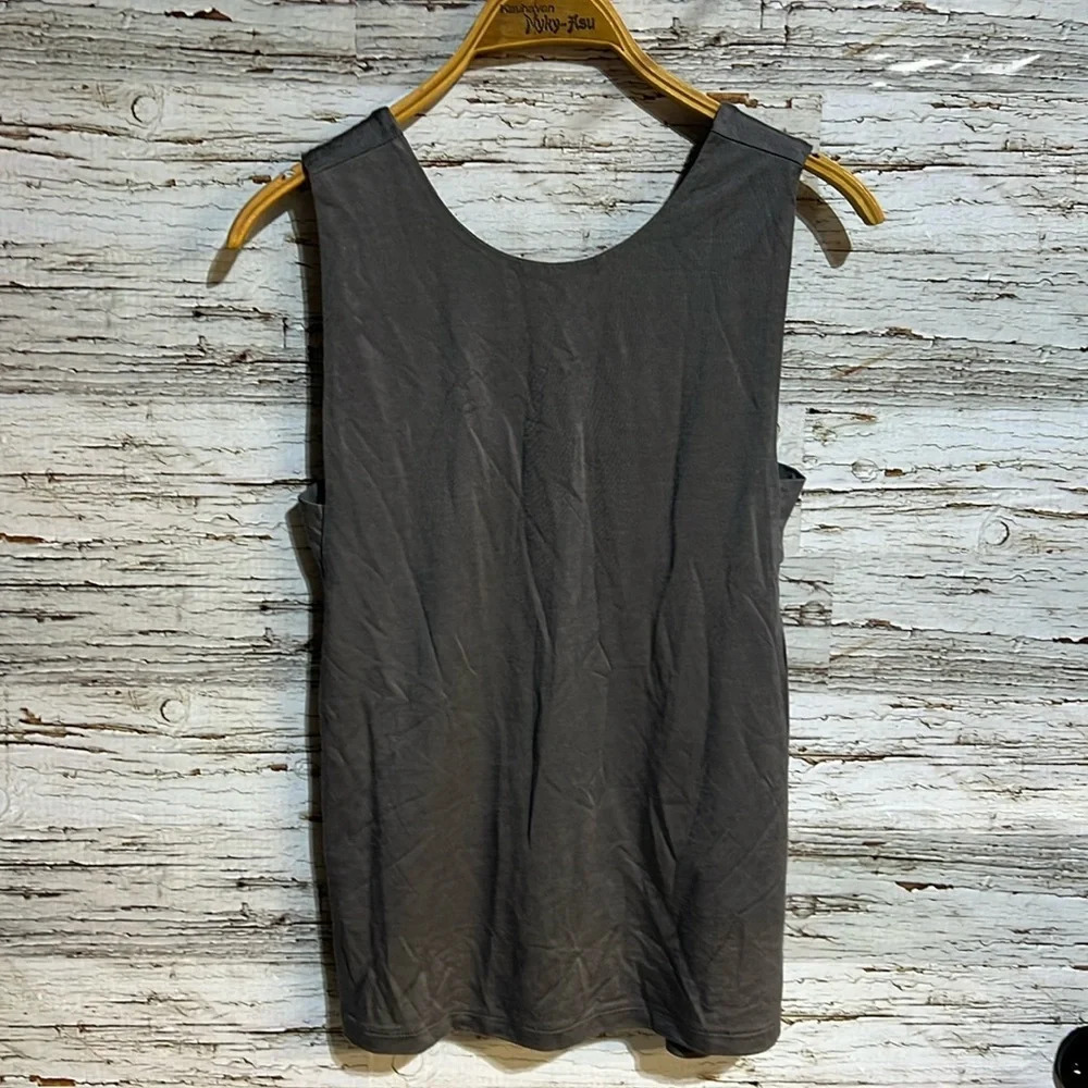 Banana Republic gray open size sleeveless shirt size  XS